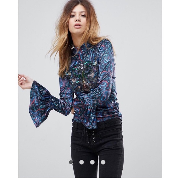 Free People L’Amour Printed Trumpet Sleeve Blouse - Picture 3 of 3